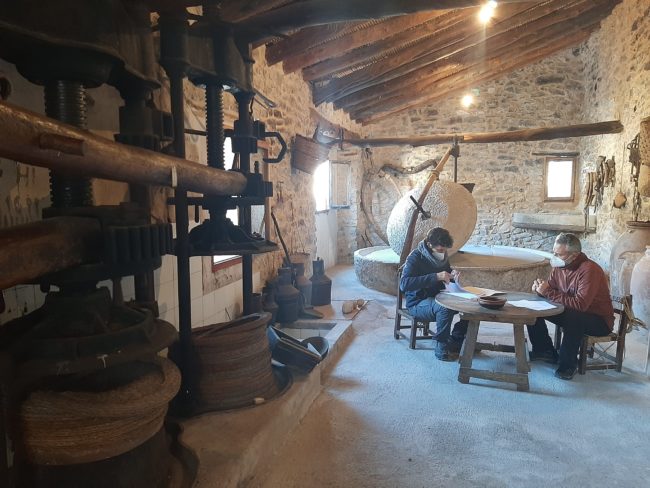 Ignasi Mora, alcalde de la Vall de Gallinera, i Vicent Morera, president de la Unió Cultural. 3