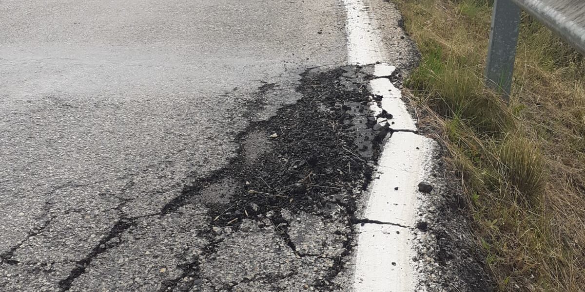 Mal estat de la carretera CV-700. 4