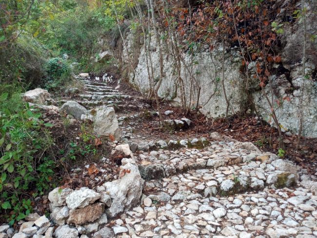 Escala de pedra seca. La Vall de Gallinera 4.